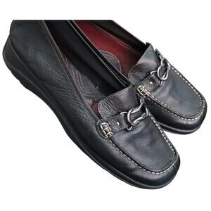 Aerosoles Black Leather Loafer Low Wedge Stitching Silver Buckle Square Toe 10